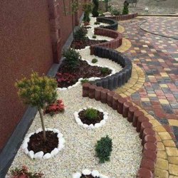 Premium planting and bed layout inspiration por Green Horse
